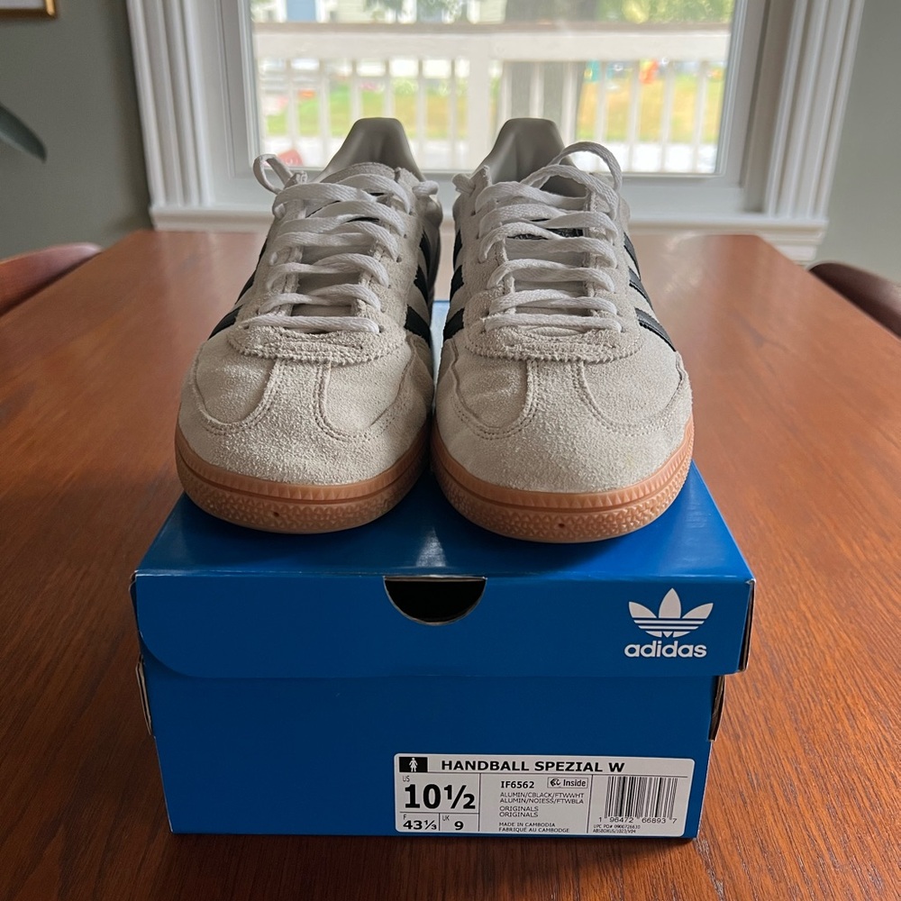 Adidas Spezial Unisex - Cream and Black. Mens size 9.5 or women’s size 10.5 - Picture 3 of 7